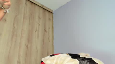 Snapshot of maya__fox chatting on January 31, 9:35 pm OF mayitta19 online show from January 31, 9:35 pm