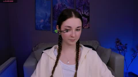 Maya online show from January 7, 8:11 pm