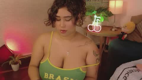 maya_house online show from April 8, 4:23 am