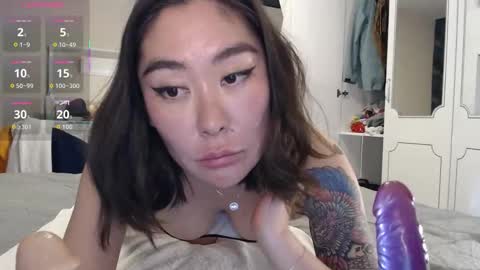 maya_kumashiro online show from January 8, 10:45 pm