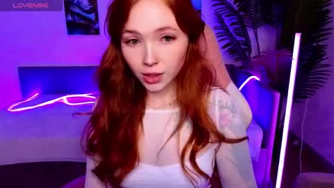 Maya online show from October 22, 2:01 am