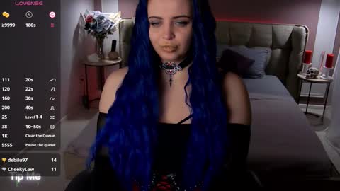 Snapshot of maya_mils chatting on November 7, 2:11 am Maya Mils online show from November 7, 2:11 am