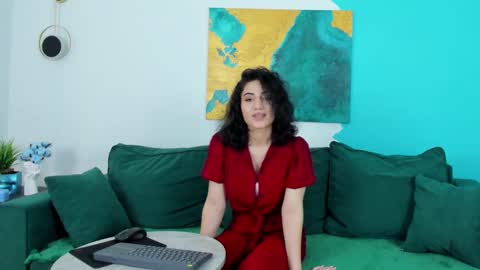 Maya online show from January 22, 8:49 pm