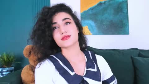 Maya online show from November 4, 2:38 pm