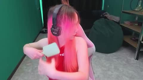 Maya Viola online show from March 28, 5:51 am