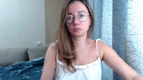 Maya online show from December 23, 3:59 am