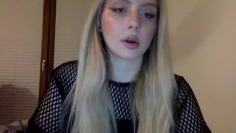 mayaflirt online show from April 23, 8:22 pm