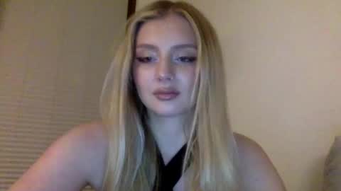 Snapshot of mayaflirt chatting on May 6, 8:25 pm mayaflirt online show from May 6, 8:25 pm