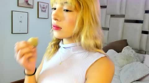 Mayajhons online show from February 23, 12:35 pm