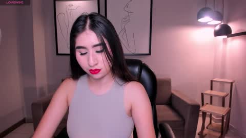 Snapshot of mayamoretti chatting on November 7, 3:28 am Maya online show from November 7, 3:28 am