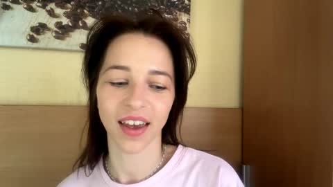 mayarede online show from May 28, 9:06 am