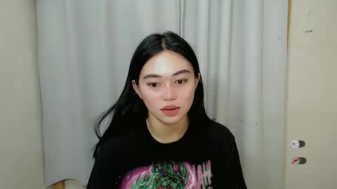 Snapshot of mayasally_ chatting on February 8, 11:55 am mayasally_ online show from February 8, 11:55 am