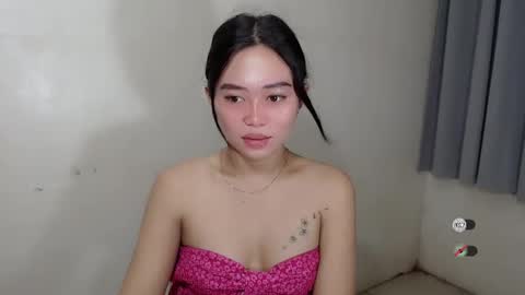 Snapshot of mayasally_ chatting on February 19, 7:06 am mayasally_ online show from February 19, 7:06 am