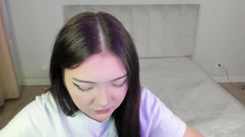 Erina online show from February 10, 6:50 am