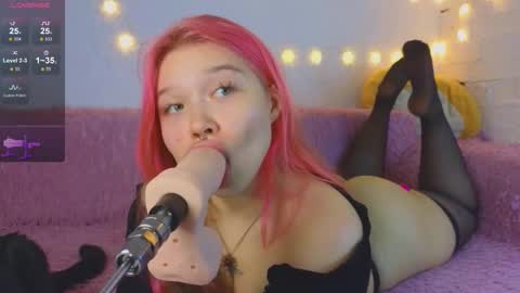 Snapshot of mayaster chatting on December 2, 9:32 pm Maya online show from December 2, 9:32 pm