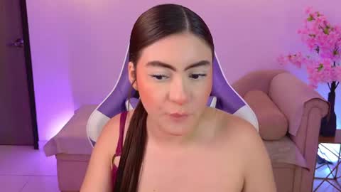 Snapshot of mayavexx chatting on June 20, 5:49 pm Maya Vexx online show from June 20, 5:49 pm