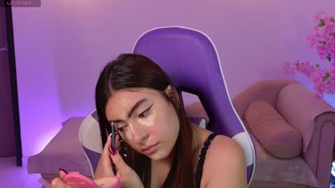 Snapshot of mayavexx chatting on June 26, 5:06 pm Maya Vexx online show from June 26, 5:06 pm