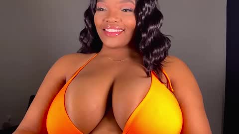 Snapshot of maybabi chatting on December 22, 11:11 am MayBabi online show from December 22, 11:11 am