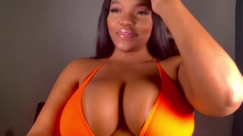 Snapshot of maybabi chatting on December 31, 2:14 pm MayBabi online show from December 31, 2:14 pm