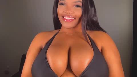 Snapshot of maybabi chatting on January 9, 3:55 pm MayBabi online show from January 9, 3:55 pm