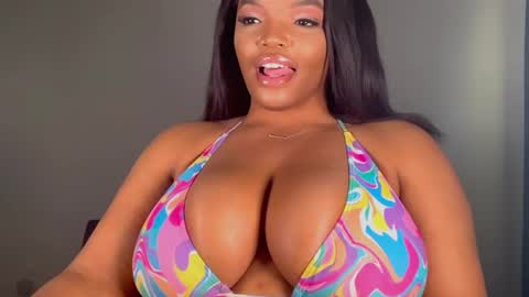 Snapshot of maybabi chatting on February 1, 4:11 pm MayBabi online show from February 1, 4:11 pm