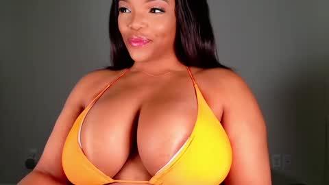 Snapshot of maybabi chatting on February 8, 11:44 am MayBabi online show from February 8, 11:44 am