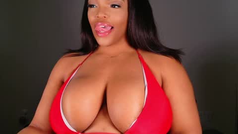 Snapshot of maybabi chatting on February 20, 11:20 am MayBabi online show from February 20, 11:20 am