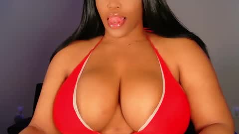 Snapshot of maybabi chatting on October 5, 12:58 pm MayBabi online show from October 5, 12:58 pm