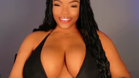 Snapshot of maybabi chatting on October 31, 10:11 pm MayBabi online show from October 31, 10:11 pm