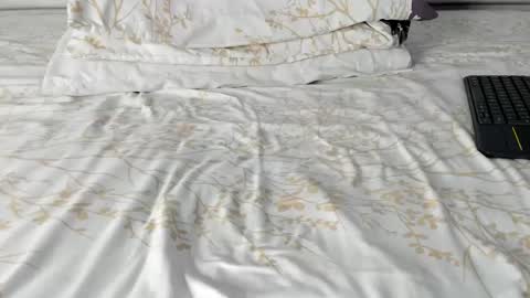 Maybelline69 online show from February 17, 8:15 pm