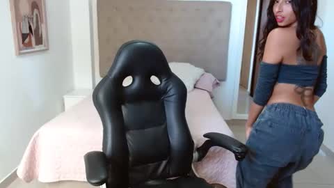 MAYA online show from January 7, 8:22 pm