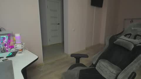 Slava and Alextatto online show from January 19, 5:55 am