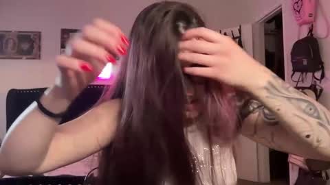 Snapshot of mayhem4ever chatting on October 3, 8:06 pm mayhem online show from October 3, 8:06 pm