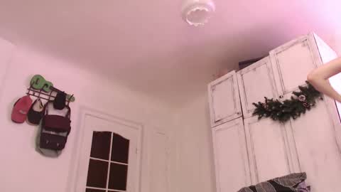 Snapshot of mayrumey chatting on January 10, 6:28 pm mayrumey online show from January 10, 6:28 pm