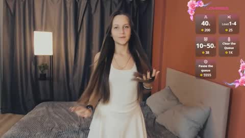 May online show from October 25, 1:51 pm