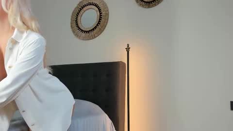 mazekyn online show from February 15, 9:00 pm