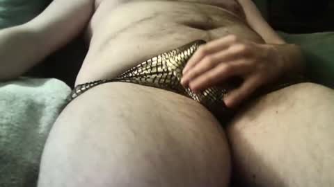 Snapshot of mb198769 chatting on February 18, 9:21 am SoftAndHard online show from February 18, 9:21 am