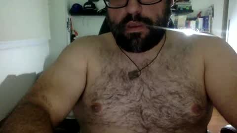 Snapshot of mbotve chatting on October 24, 3:47 am VzlaMan online show from October 24, 3:47 am