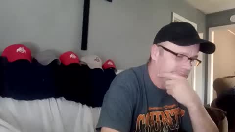 mcfly1973 online show from December 2, 8:19 am