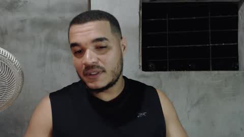 Snapshot of mcgregor_sexhot chatting on December 13, 5:05 am Mcgregor online show from December 13, 5:05 am