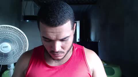 Snapshot of mcgregor_sexhot chatting on December 25, 9:54 pm Mcgregor online show from December 25, 9:54 pm