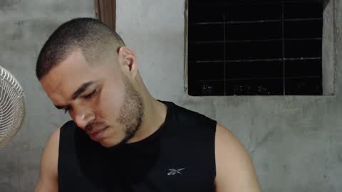 Snapshot of mcgregor_sexhot chatting on January 8, 3:08 am Mcgregor online show from January 8, 3:08 am