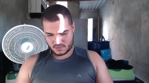 Snapshot of mcgregor_sexhot chatting on January 17, 9:17 pm Mcgregor online show from January 17, 9:17 pm