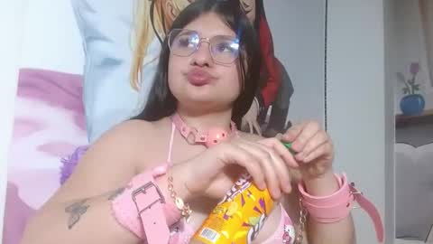 mackenna av online show from February 26, 2:46 pm