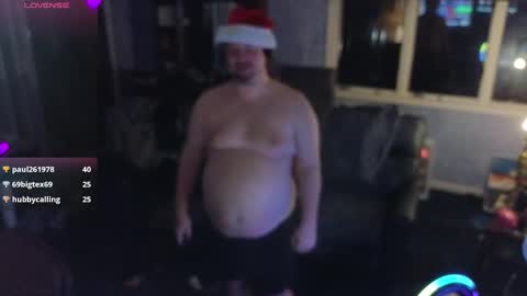 Snapshot of mckhero chatting on December 25, 11:31 pm Sean online show from December 25, 11:31 pm