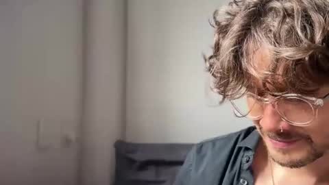 mcklister online show from April 19, 5:45 pm