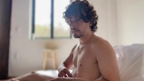 mcklister online show from April 21, 4:01 pm