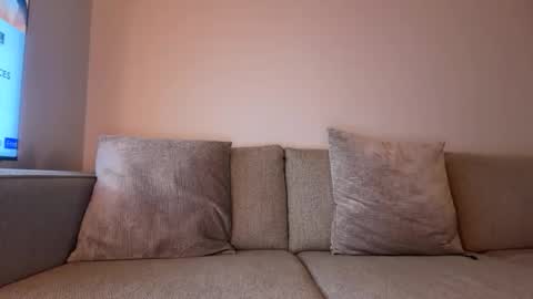 mcr8080 online show from March 20, 6:18 am