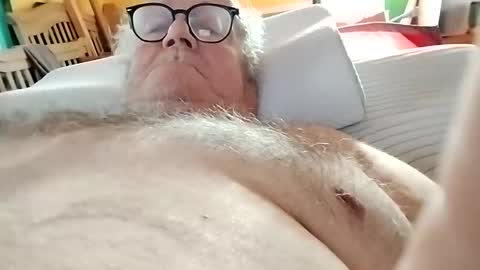 Snapshot of mcwire4 chatting on January 4, 2:46 pm mcwire4 online show from January 4, 2:46 pm