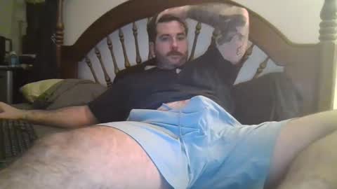 Snapshot of mdavis1six chatting on February 7, 1:15 am Davis online show from February 7, 1:15 am